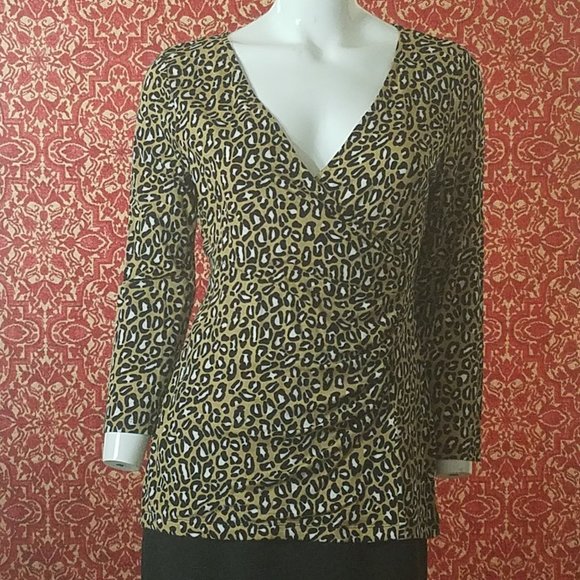 New BANANA REPUBLIC knit faux wrap blouse M 💥🕚 - Picture 2 of 8